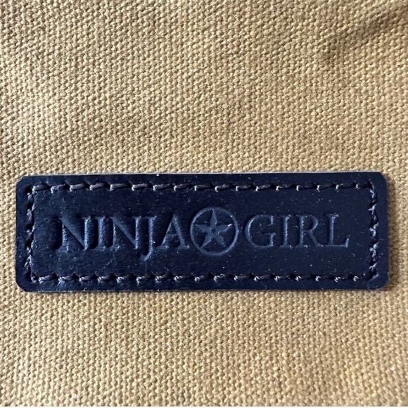 NWT Ninja Girl Leather Double Sided Canvas Wristlet - Picture 4 of 7